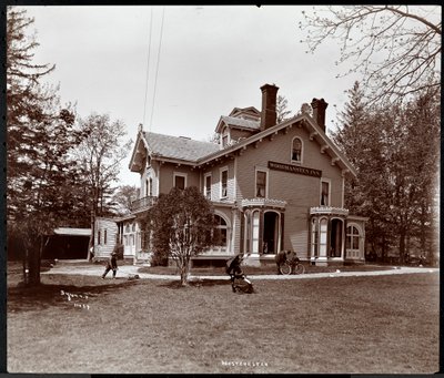 The Woodmansten Inn, Westchester, New York door Byron Company